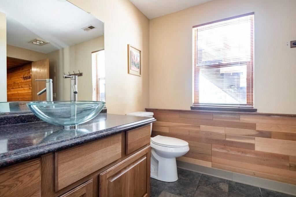 Private Hot Tub Overlooking Pikes Peak Woodland Park Bagian luar foto
