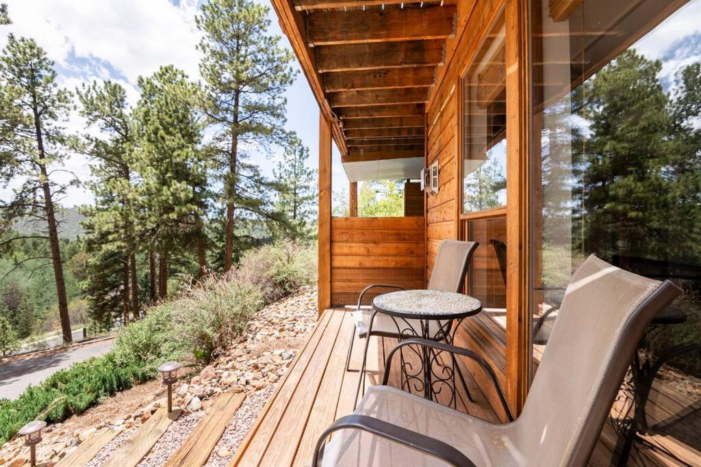 Private Hot Tub Overlooking Pikes Peak Woodland Park Bagian luar foto